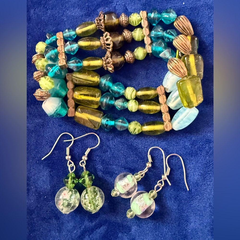 Green Glass Bead Earrings - and one large glass stretch Bracelet Women Jewelry